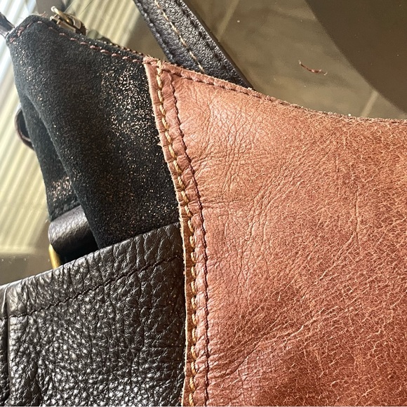 The Sak Genuine Leather Hobo Style Bag. - Picture 6 of 14
